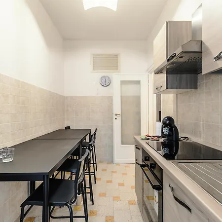 Vatican Museums Metro 2 Min Walk Lägenhet *